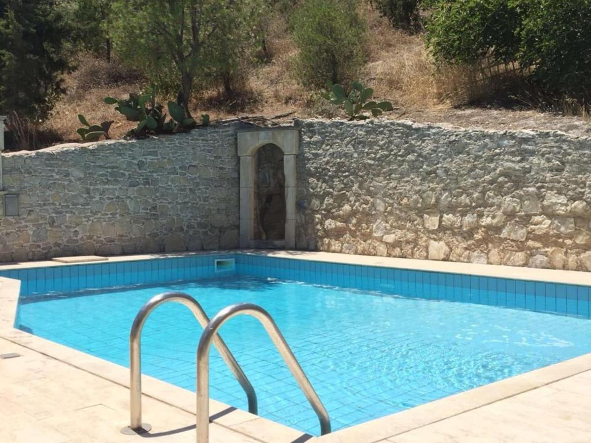 Luxurious Villa In Malades Crete Agios Sillas Zewnętrze zdjęcie